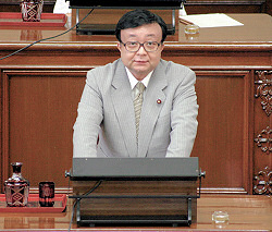 議会でのはっとり
